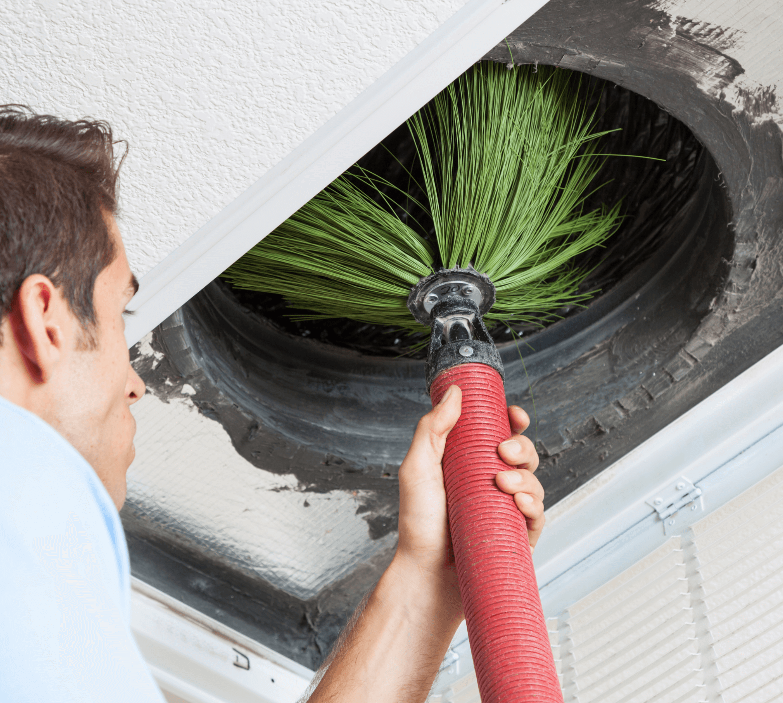 Professional duct cleaning service in Dubai