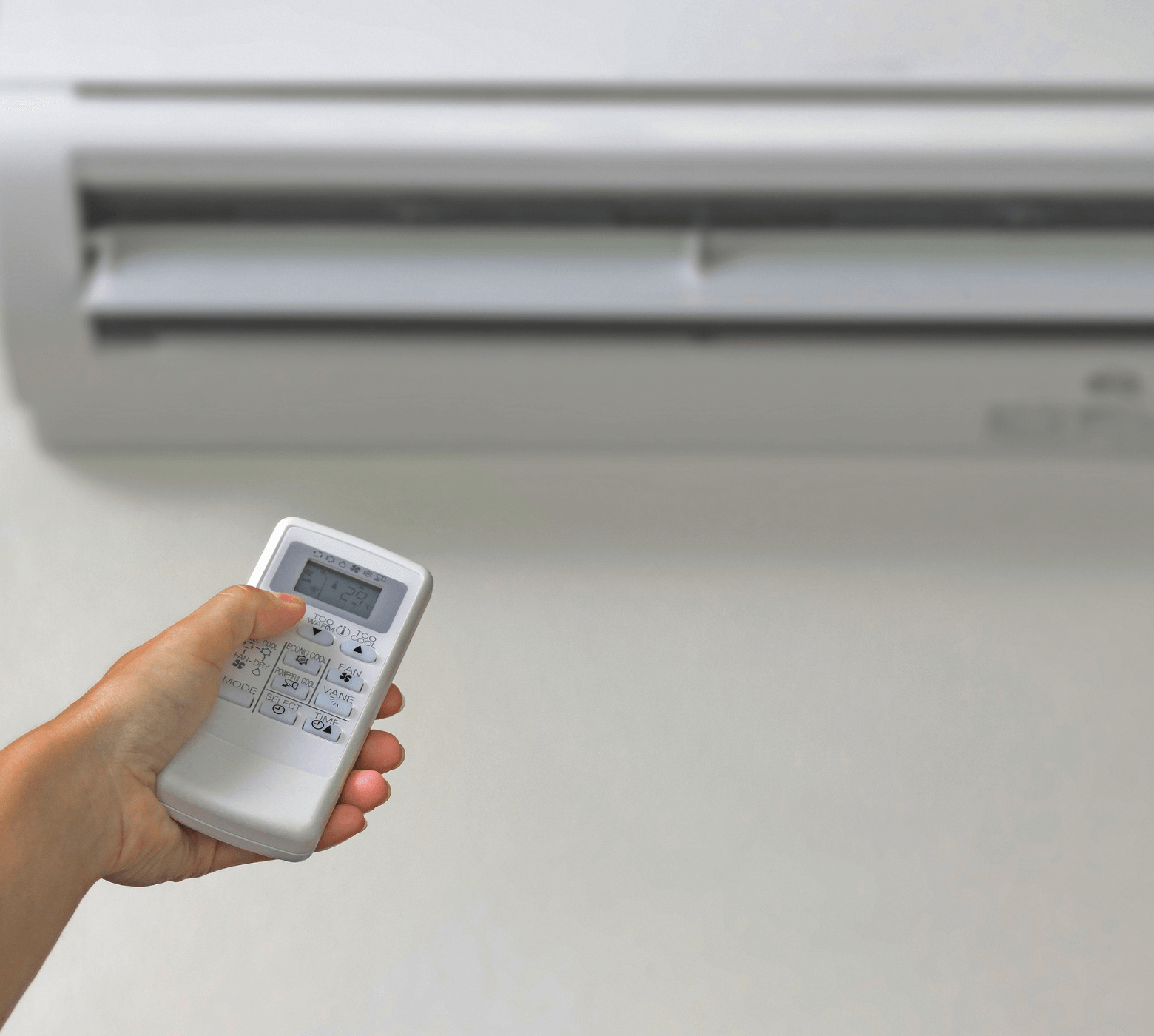 Emergency AC technician responding to service call in Dubai